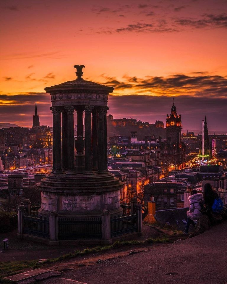 https://mdw-travel-data-us-east-1.s3.amazonaws.com/img/country/United-Kingdom/Calton-Hill/img_03.jpg