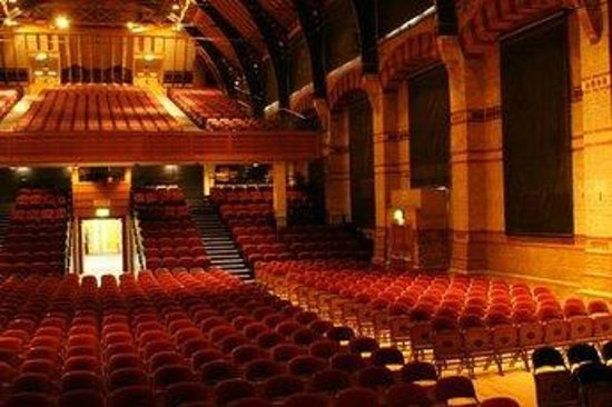 https://mdw-travel-data-us-east-1.s3.amazonaws.com/img/country/United-Kingdom/Cambridge-Corn-Exchange/img_03.jpg