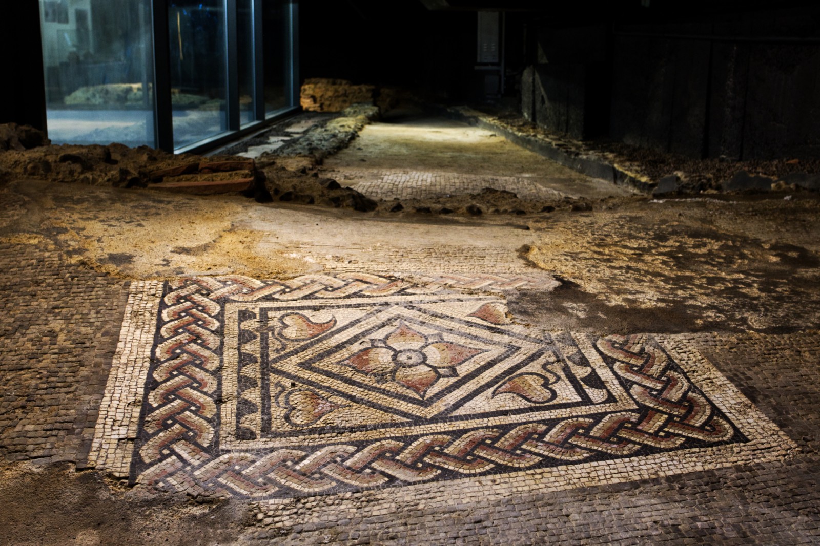 https://mdw-travel-data-us-east-1.s3.amazonaws.com/img/country/United-Kingdom/Canterbury-Roman-Museum/img_02.jpg