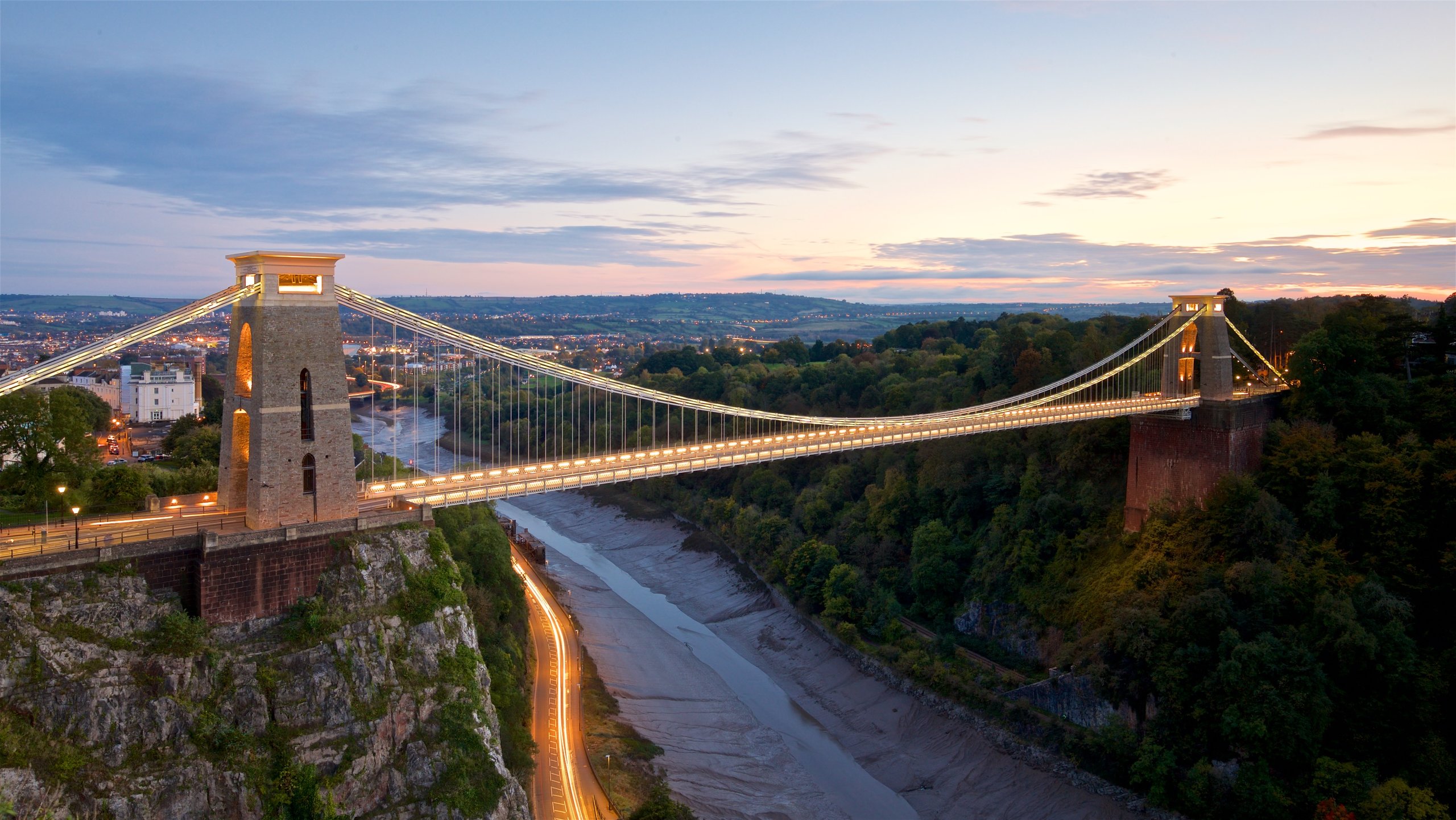 https://mdw-travel-data-us-east-1.s3.amazonaws.com/img/country/United-Kingdom/Clifton-Suspension-Bridge/img_00.jpg