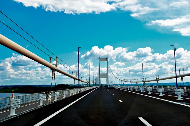 https://mdw-travel-data-us-east-1.s3.amazonaws.com/img/country/United-Kingdom/Cribbs-Causeway/img_03.jpg