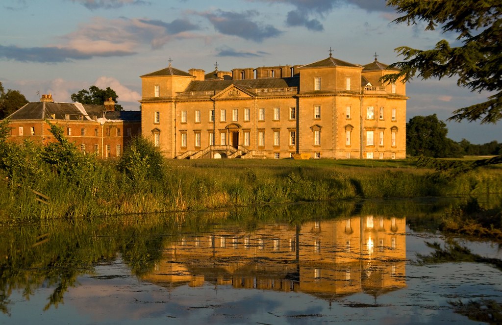 https://mdw-travel-data-us-east-1.s3.amazonaws.com/img/country/United-Kingdom/Croome-Court/img_01.jpg