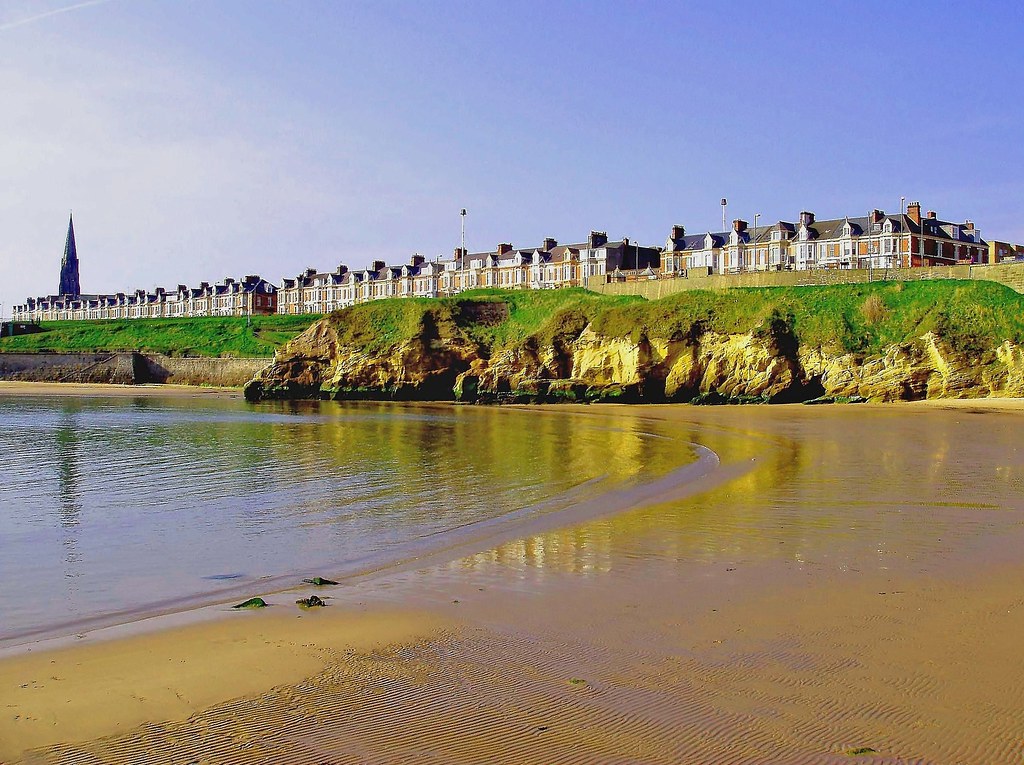 https://mdw-travel-data-us-east-1.s3.amazonaws.com/img/country/United-Kingdom/Cullercoats-Beach/img_00.jpg
