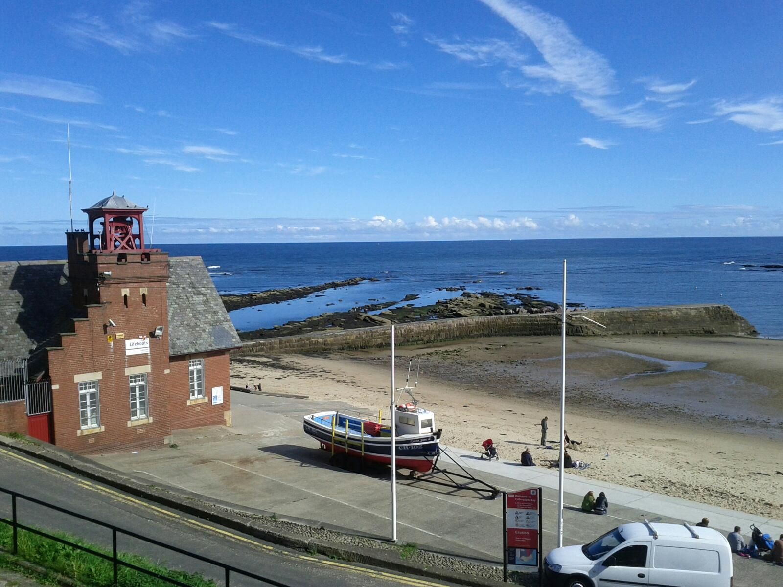 https://mdw-travel-data-us-east-1.s3.amazonaws.com/img/country/United-Kingdom/Cullercoats-Beach/img_01.jpg