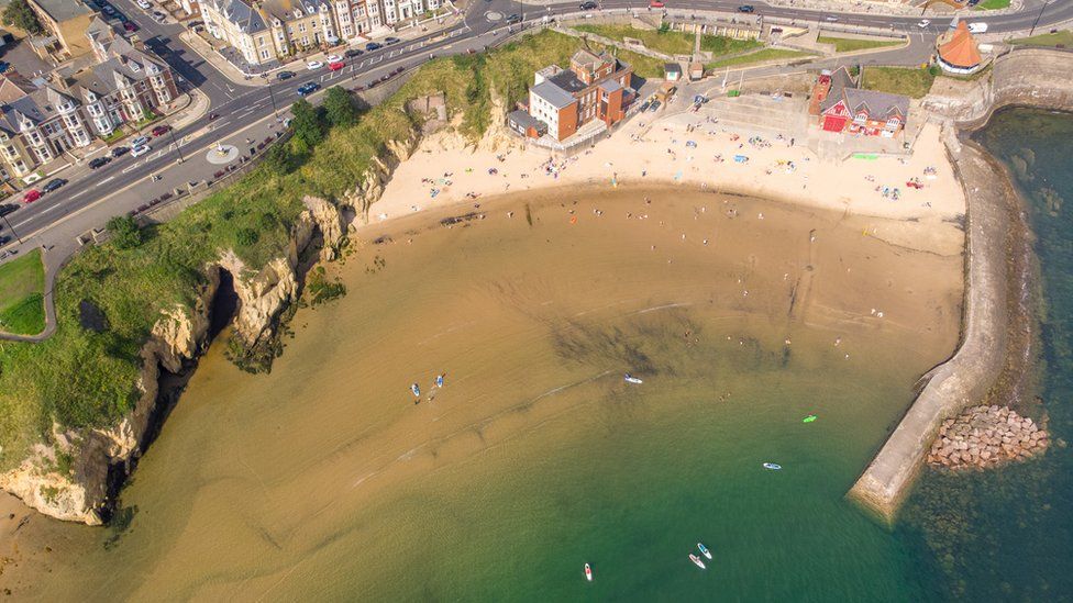 https://mdw-travel-data-us-east-1.s3.amazonaws.com/img/country/United-Kingdom/Cullercoats-Beach/img_02.jpg