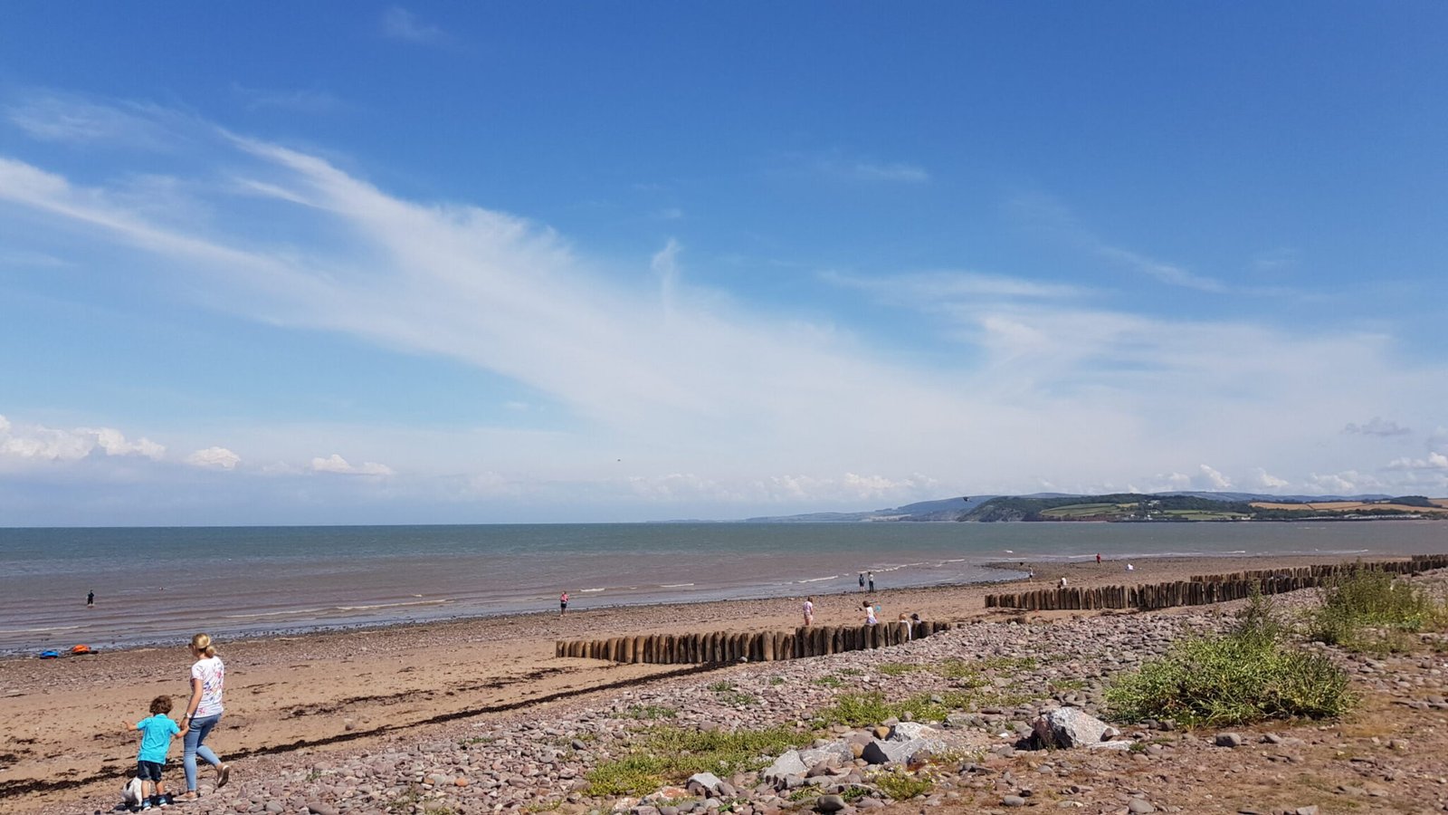 https://mdw-travel-data-us-east-1.s3.amazonaws.com/img/country/United-Kingdom/Dunster-Beach/img_00.jpg