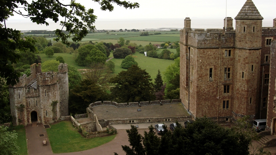 https://mdw-travel-data-us-east-1.s3.amazonaws.com/img/country/United-Kingdom/Dunster-Castle/img_00.jpg