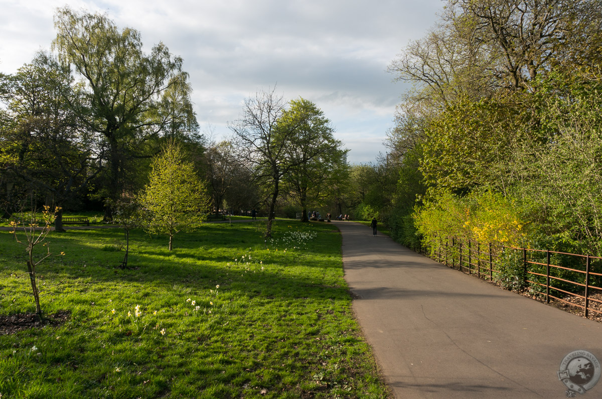 https://mdw-travel-data-us-east-1.s3.amazonaws.com/img/country/United-Kingdom/Glasgow-Botanic-Gardens/img_00.jpg
