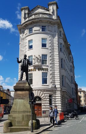 https://mdw-travel-data-us-east-1.s3.amazonaws.com/img/country/United-Kingdom/Grainger-Town/img_02.jpg