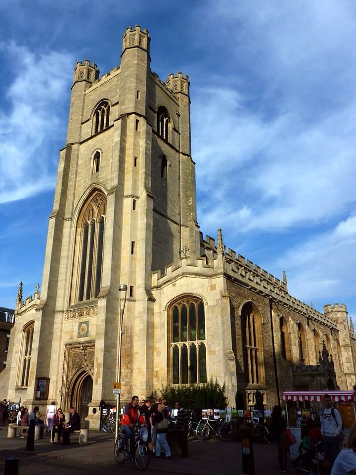 https://mdw-travel-data-us-east-1.s3.amazonaws.com/img/country/United-Kingdom/Great-St-Marys-Church/img_02.jpg