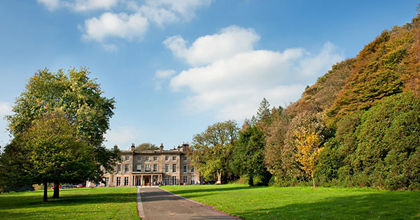 https://mdw-travel-data-us-east-1.s3.amazonaws.com/img/country/United-Kingdom/Haigh-Woodland-Park/img_02.jpg