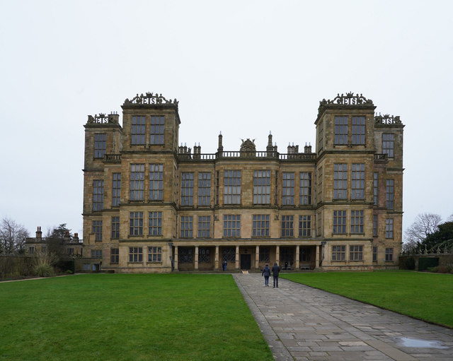 https://mdw-travel-data-us-east-1.s3.amazonaws.com/img/country/United-Kingdom/Hardwick-Hall/img_02.jpg