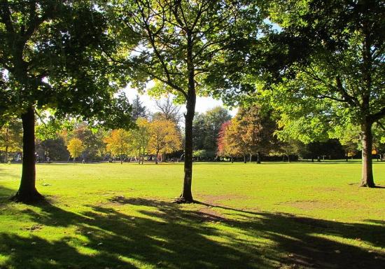 https://mdw-travel-data-us-east-1.s3.amazonaws.com/img/country/United-Kingdom/Hazlehead-Park/img_00.jpg