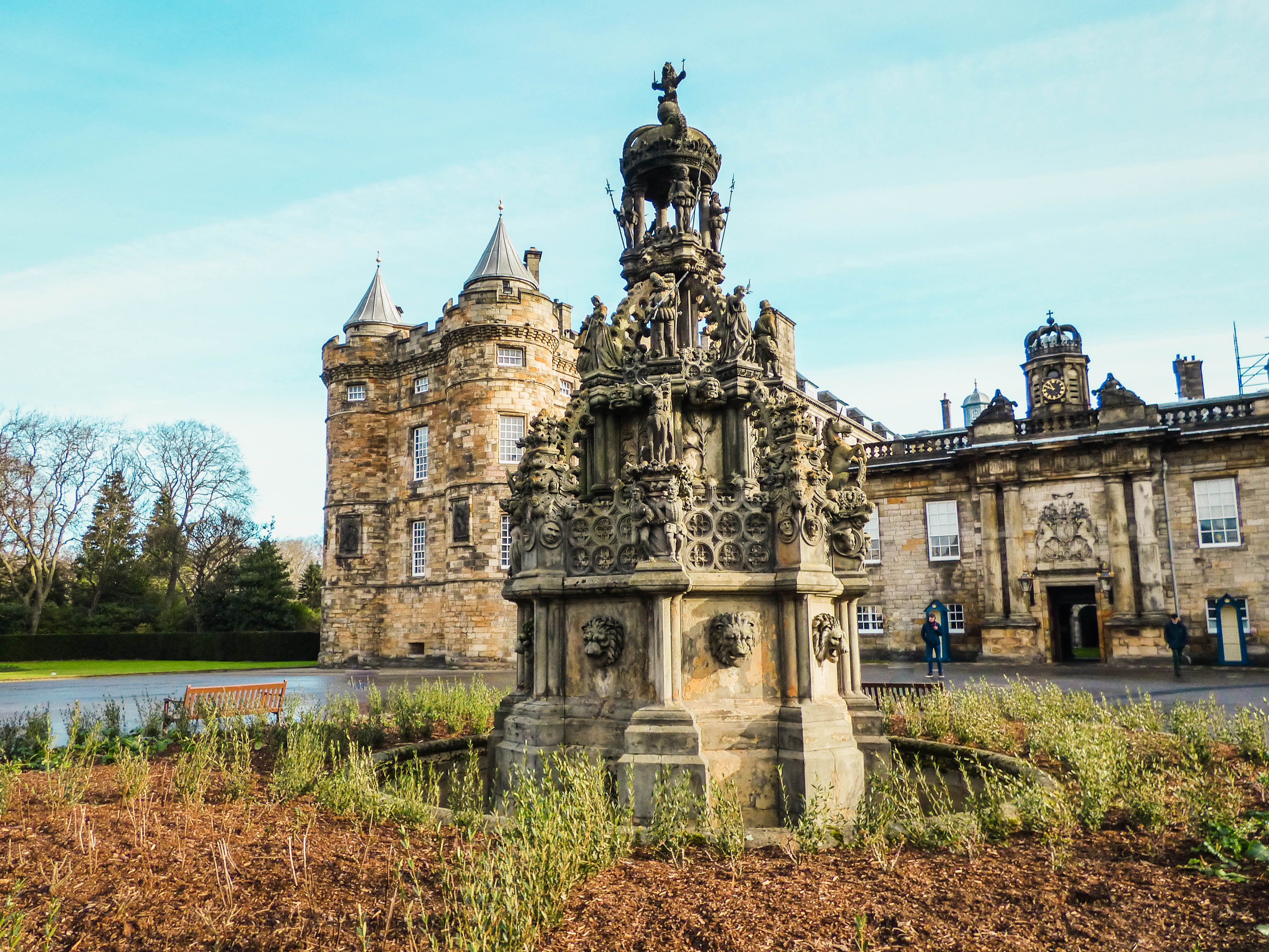 https://mdw-travel-data-us-east-1.s3.amazonaws.com/img/country/United-Kingdom/Holyrood-Park/img_03.jpg