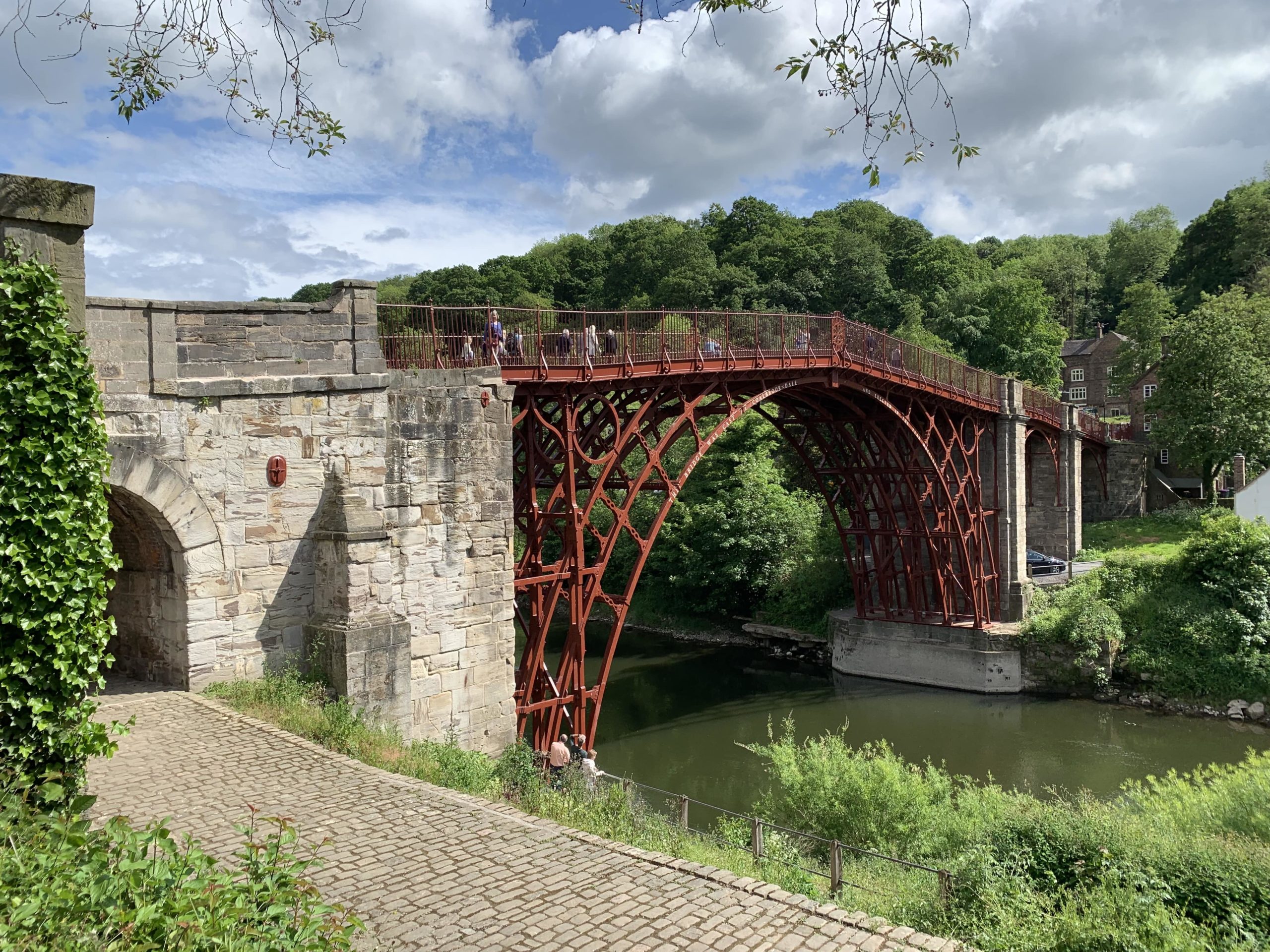 https://mdw-travel-data-us-east-1.s3.amazonaws.com/img/country/United-Kingdom/Ironbridge-Gorge/img_01.jpg