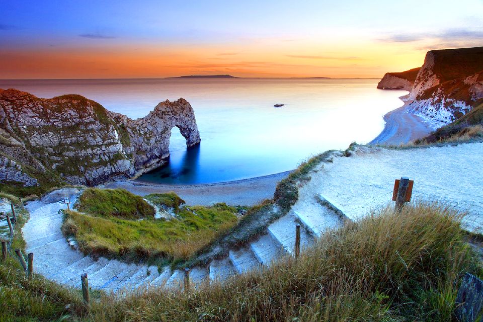 https://mdw-travel-data-us-east-1.s3.amazonaws.com/img/country/United-Kingdom/Jurassic-Coast/img_02.jpg