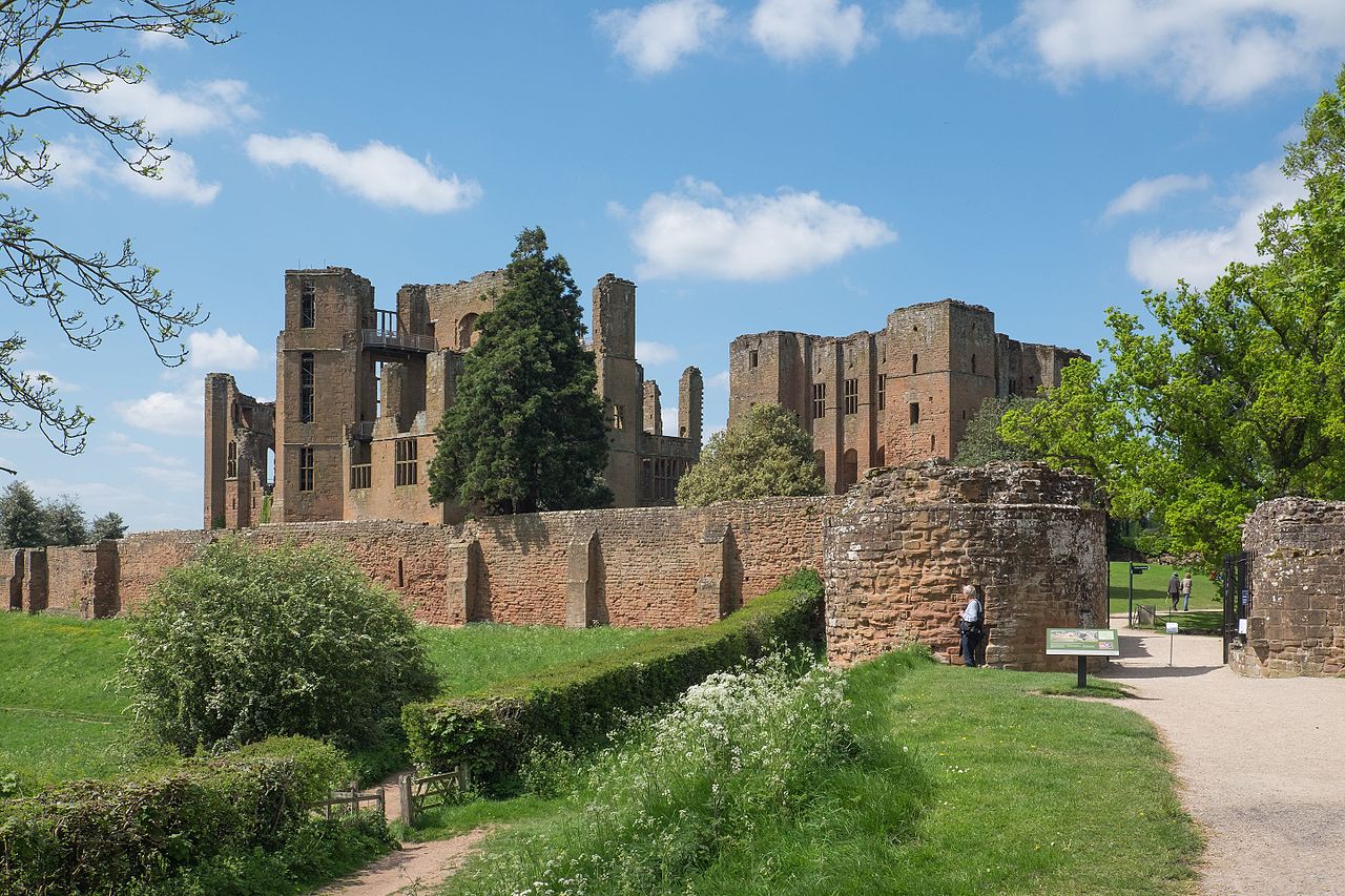 https://mdw-travel-data-us-east-1.s3.amazonaws.com/img/country/United-Kingdom/Kenilworth-Castle/img_02.jpg