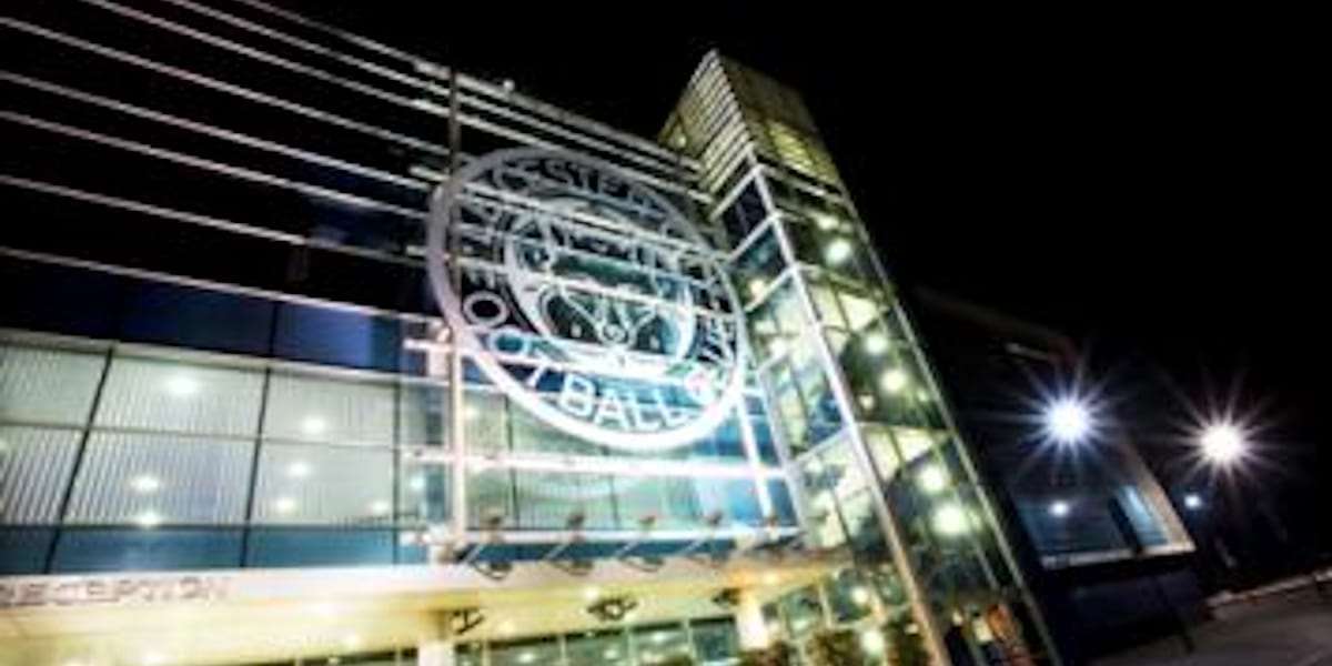 https://mdw-travel-data-us-east-1.s3.amazonaws.com/img/country/United-Kingdom/King-Power-Stadium/img_01.jpg