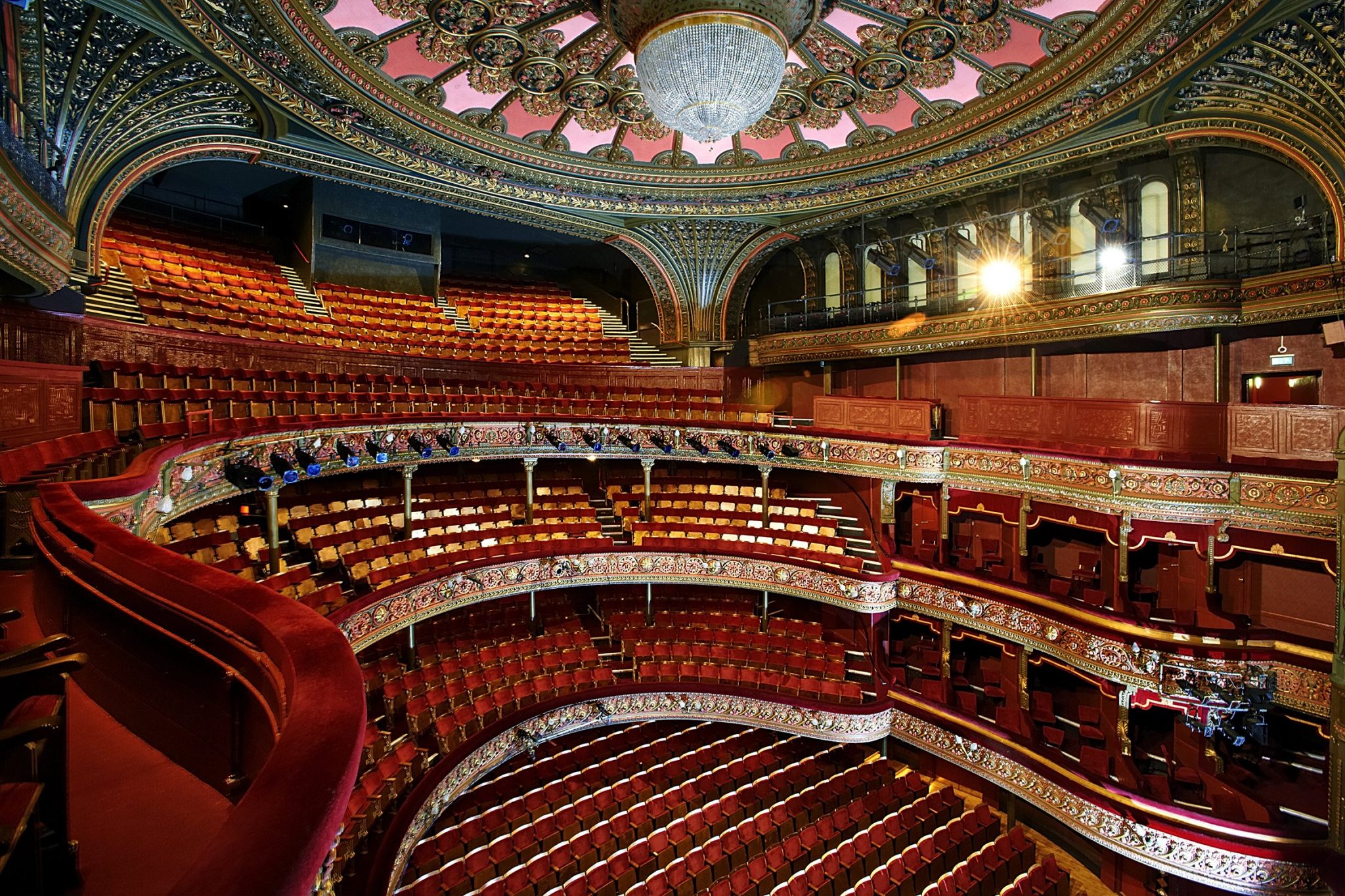 https://mdw-travel-data-us-east-1.s3.amazonaws.com/img/country/United-Kingdom/Leeds-Grand-Theatre/img_01.jpg
