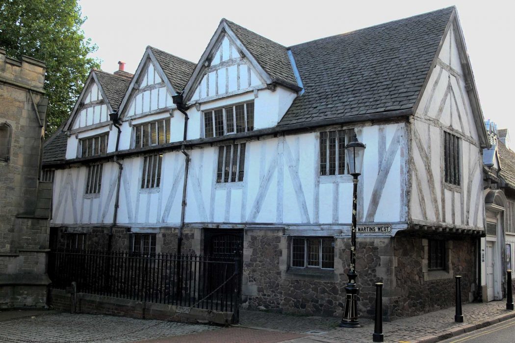 https://mdw-travel-data-us-east-1.s3.amazonaws.com/img/country/United-Kingdom/Leicester-Guildhall-Museum/img_01.jpg