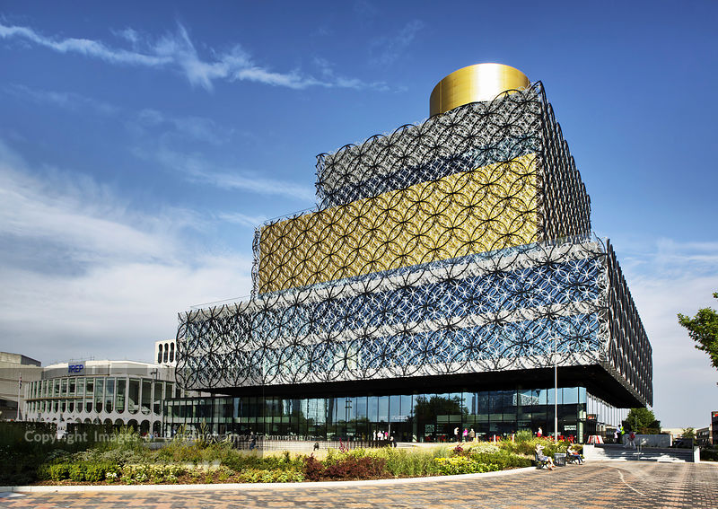https://mdw-travel-data-us-east-1.s3.amazonaws.com/img/country/United-Kingdom/Library-of-Birmingham/img_02.jpg