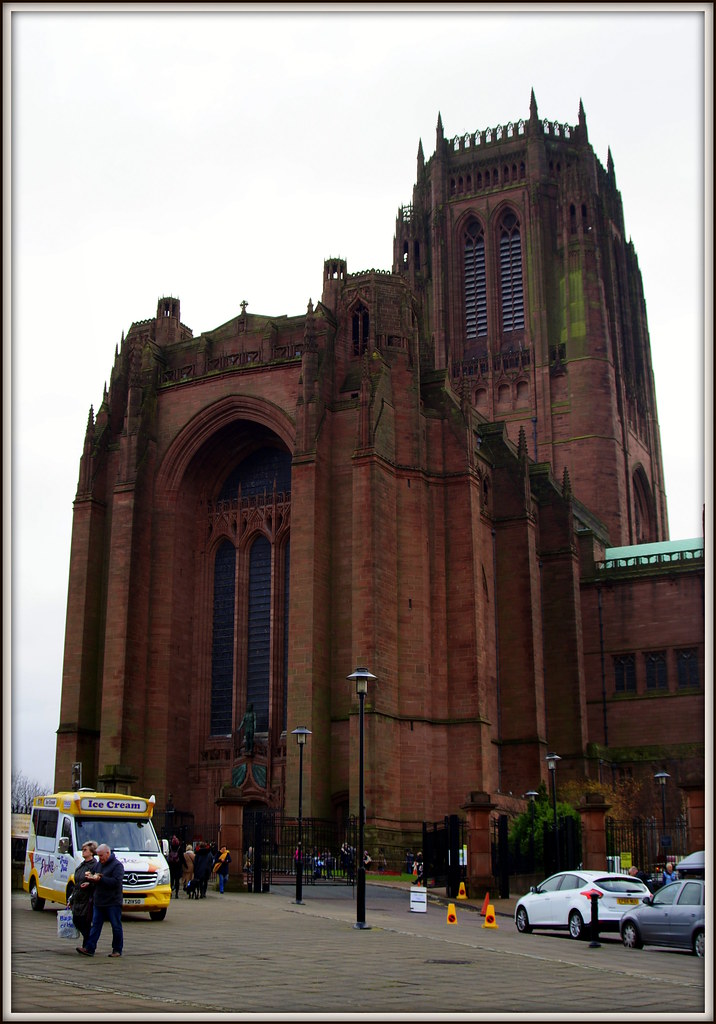 https://mdw-travel-data-us-east-1.s3.amazonaws.com/img/country/United-Kingdom/Liverpool-Anglican-Cathedral/img_03.jpg