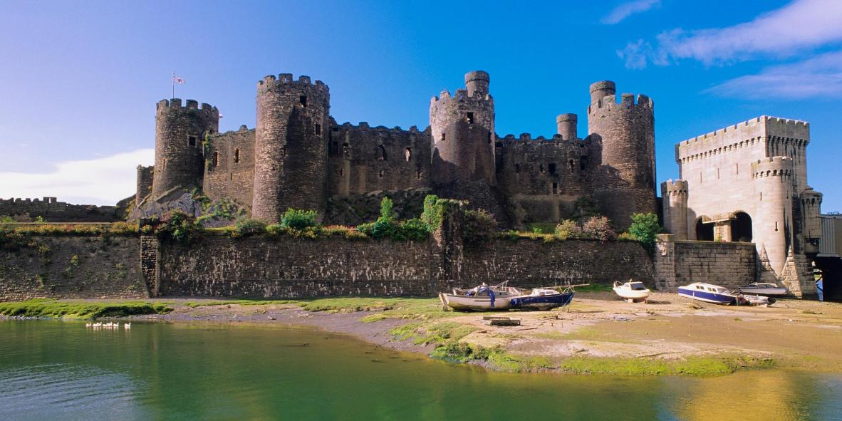 https://mdw-travel-data-us-east-1.s3.amazonaws.com/img/country/United-Kingdom/Llandudno-&-Conwy-Castle/img_02.jpg