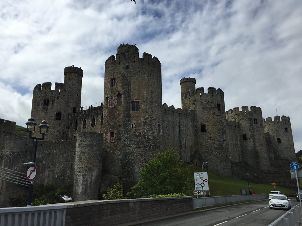 https://mdw-travel-data-us-east-1.s3.amazonaws.com/img/country/United-Kingdom/Llandudno-and-Conwy-Castle/img_01.jpg