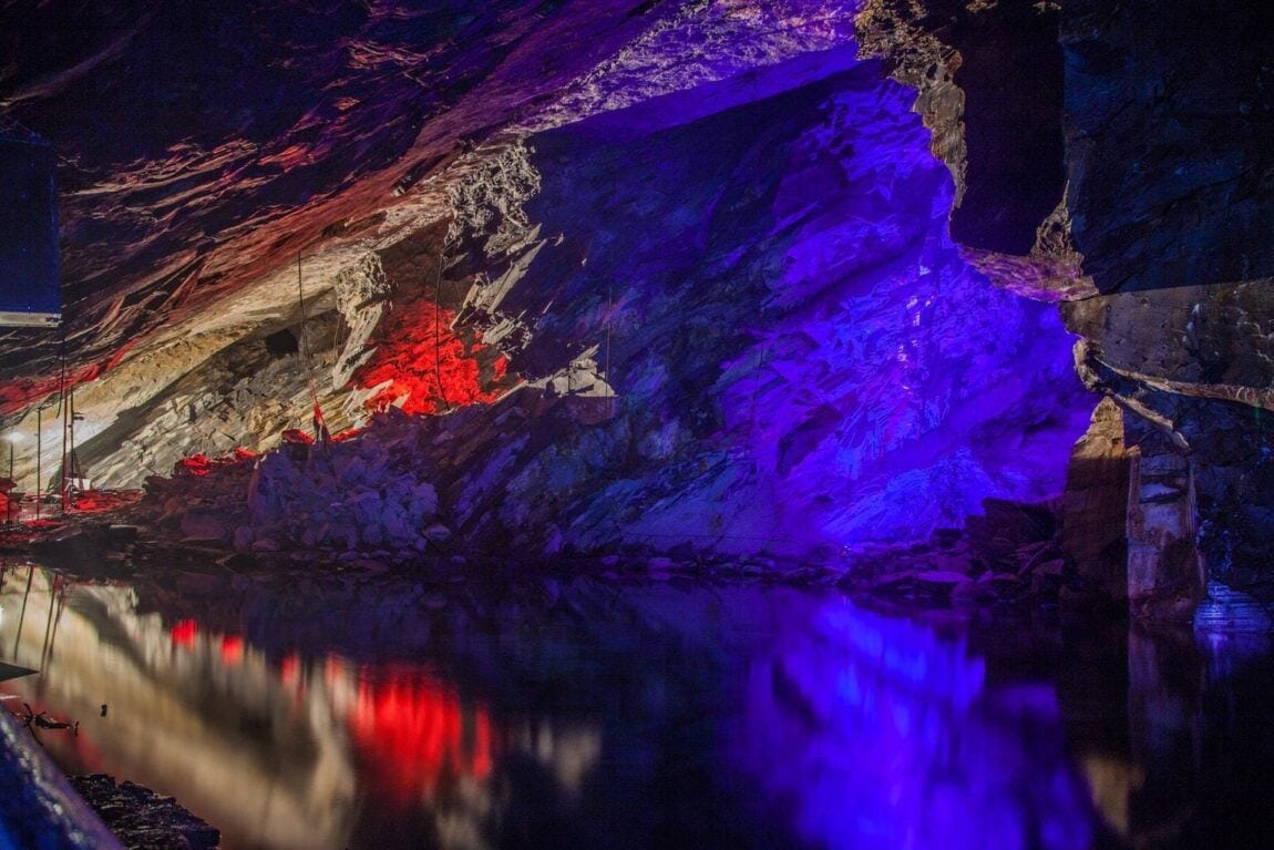 https://mdw-travel-data-us-east-1.s3.amazonaws.com/img/country/United-Kingdom/Llechwedd-Slate-Caverns/img_01.jpg