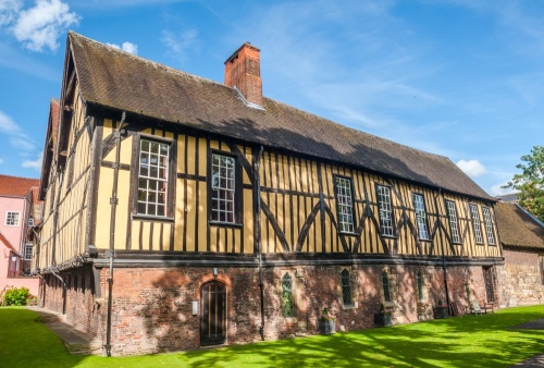 https://mdw-travel-data-us-east-1.s3.amazonaws.com/img/country/United-Kingdom/Merchant-Adventurers-Hall/img_01.jpg