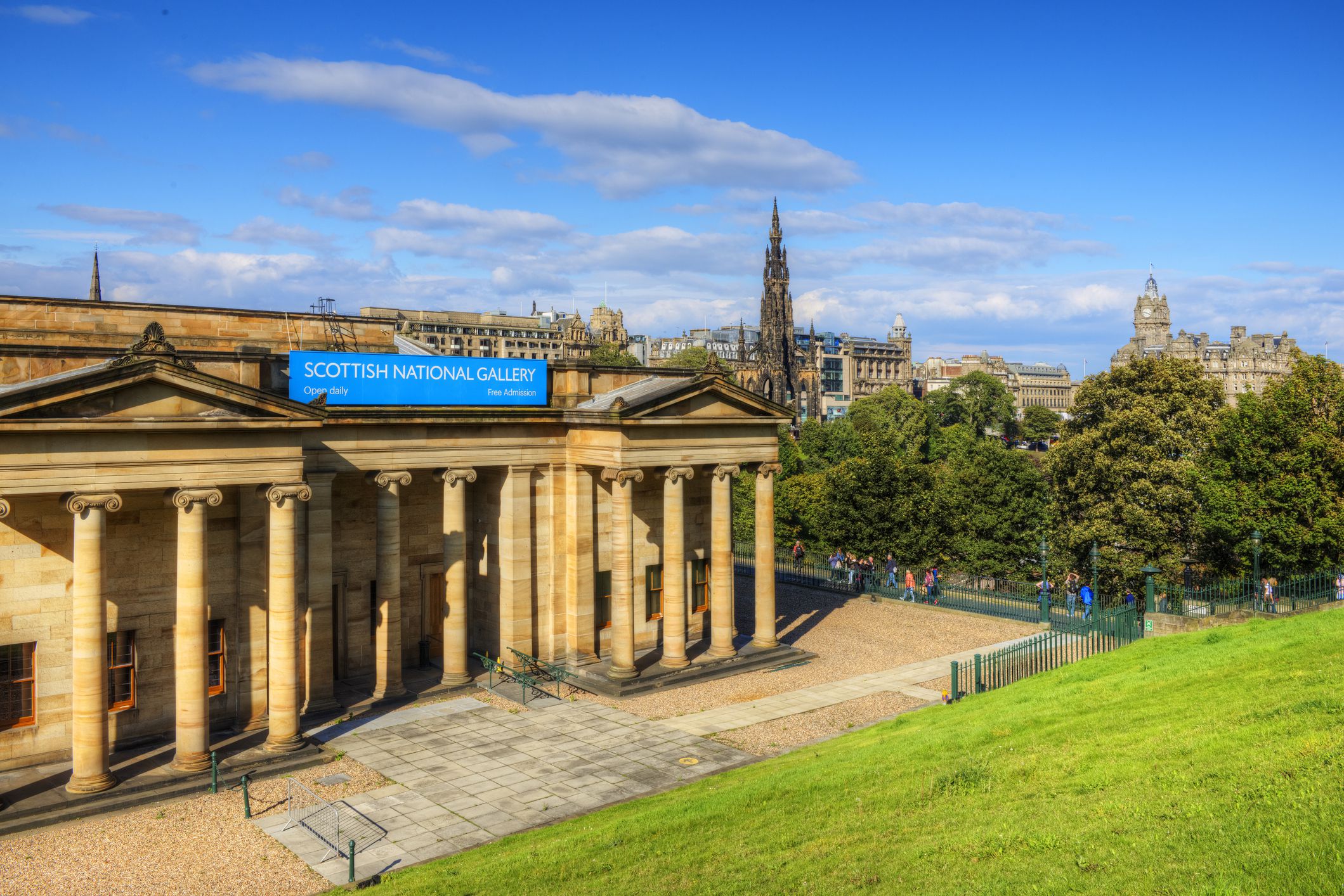 https://mdw-travel-data-us-east-1.s3.amazonaws.com/img/country/United-Kingdom/Museum-of-Edinburgh/img_02.jpg