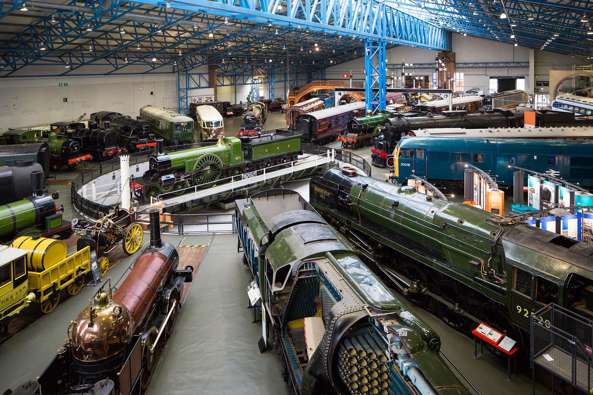 https://mdw-travel-data-us-east-1.s3.amazonaws.com/img/country/United-Kingdom/National-Railway-Museum/img_00.jpg