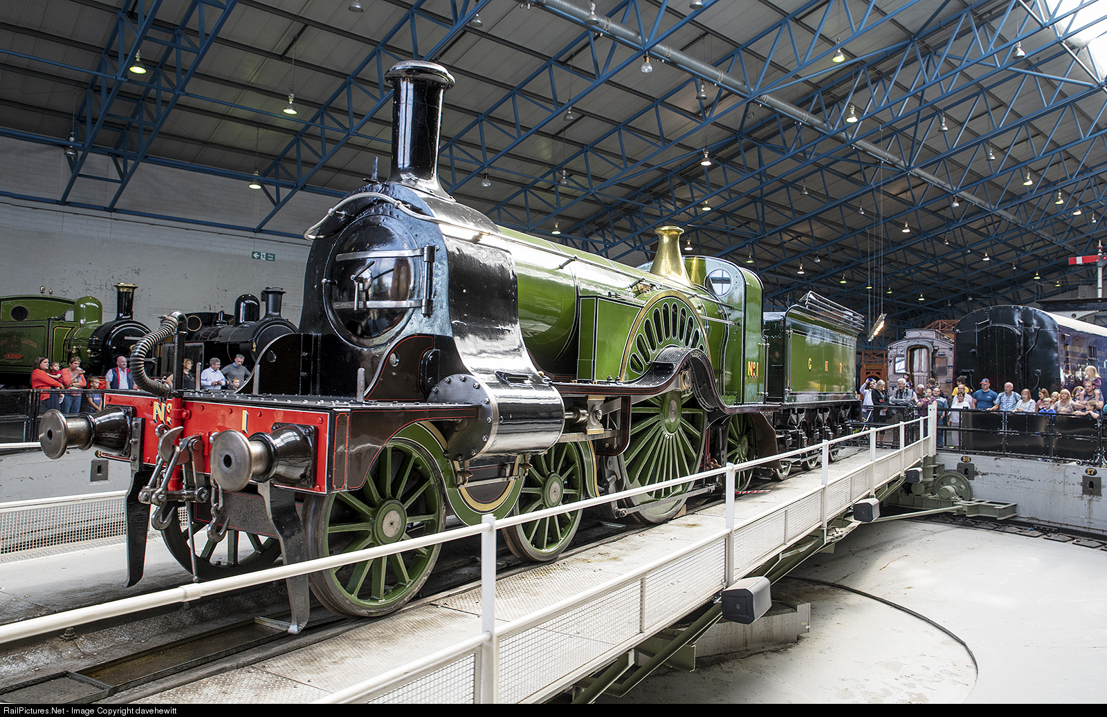 https://mdw-travel-data-us-east-1.s3.amazonaws.com/img/country/United-Kingdom/National-Railway-Museum/img_03.jpg