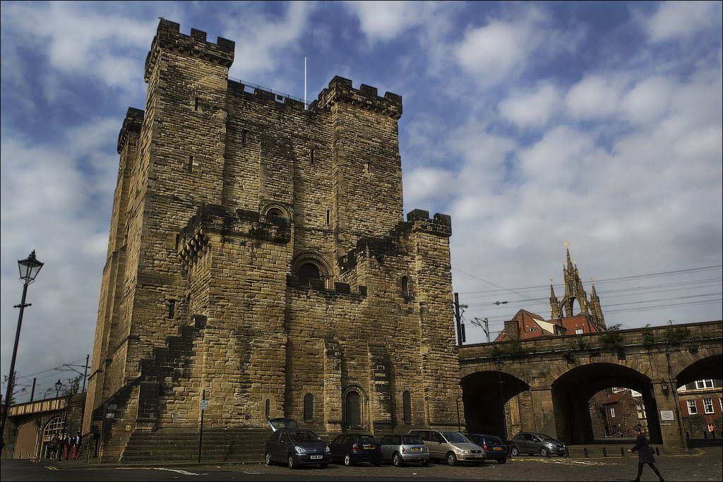 https://mdw-travel-data-us-east-1.s3.amazonaws.com/img/country/United-Kingdom/Newcastle-Castle/img_01.jpg