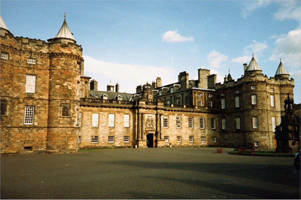 https://mdw-travel-data-us-east-1.s3.amazonaws.com/img/country/United-Kingdom/Palace-of-Holyroodhouse/img_02.jpg