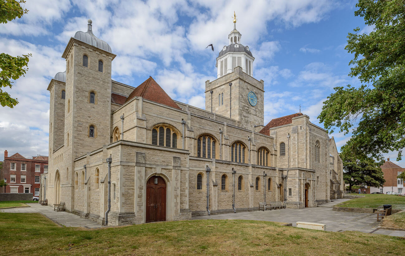 https://mdw-travel-data-us-east-1.s3.amazonaws.com/img/country/United-Kingdom/Portsmouth-Cathedral/img_02.jpg