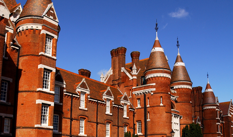 https://mdw-travel-data-us-east-1.s3.amazonaws.com/img/country/United-Kingdom/Portsmouth-City-Museum/img_01.jpg