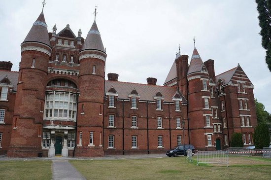https://mdw-travel-data-us-east-1.s3.amazonaws.com/img/country/United-Kingdom/Portsmouth-City-Museum/img_02.jpg