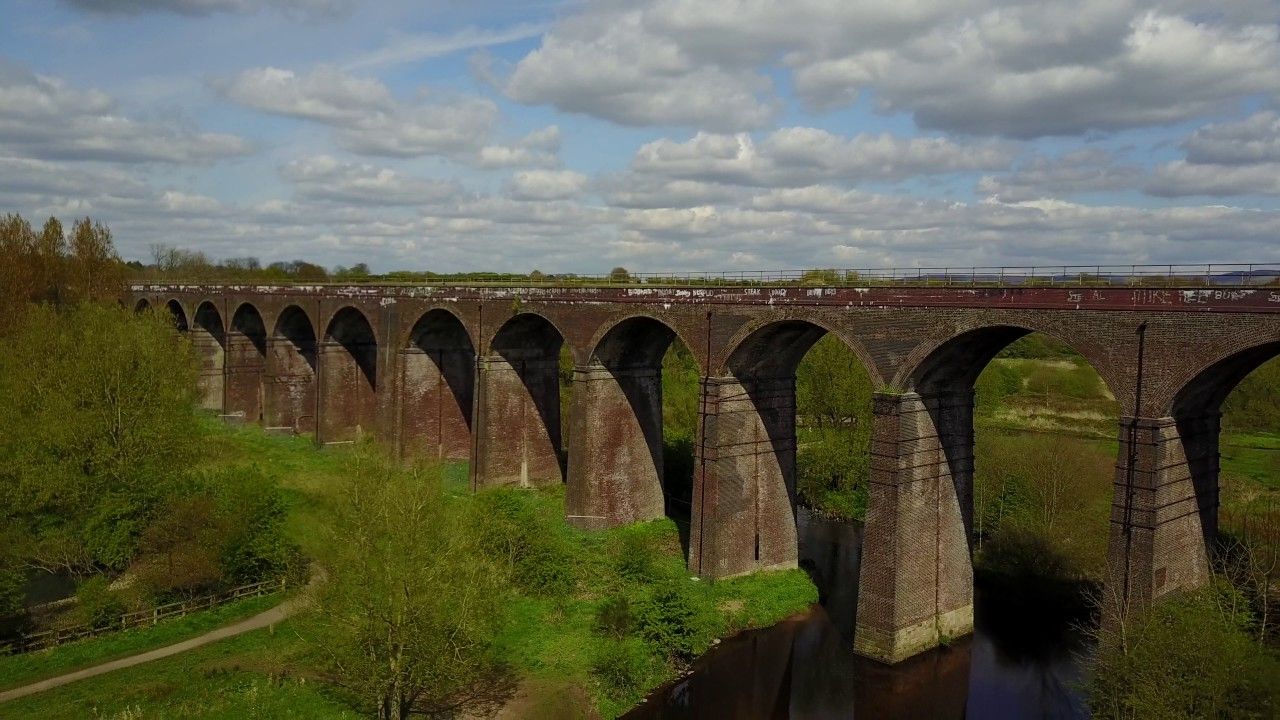 https://mdw-travel-data-us-east-1.s3.amazonaws.com/img/country/United-Kingdom/Reddish-Vale-Country-Park/img_01.jpg