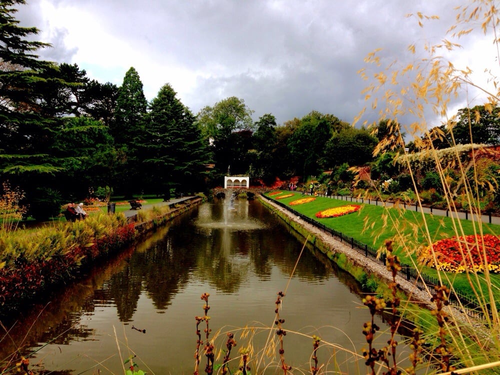 https://mdw-travel-data-us-east-1.s3.amazonaws.com/img/country/United-Kingdom/Roundhay-Park/img_00.jpg