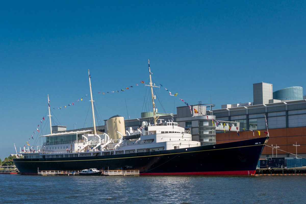 https://mdw-travel-data-us-east-1.s3.amazonaws.com/img/country/United-Kingdom/Royal-Yacht-Britannia/img_03.jpg