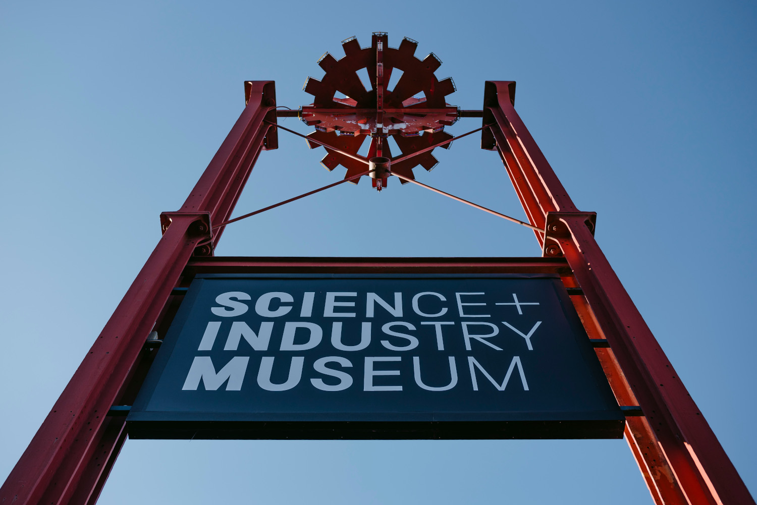 https://mdw-travel-data-us-east-1.s3.amazonaws.com/img/country/United-Kingdom/Science-and-Industry-Museum/img_03.jpg
