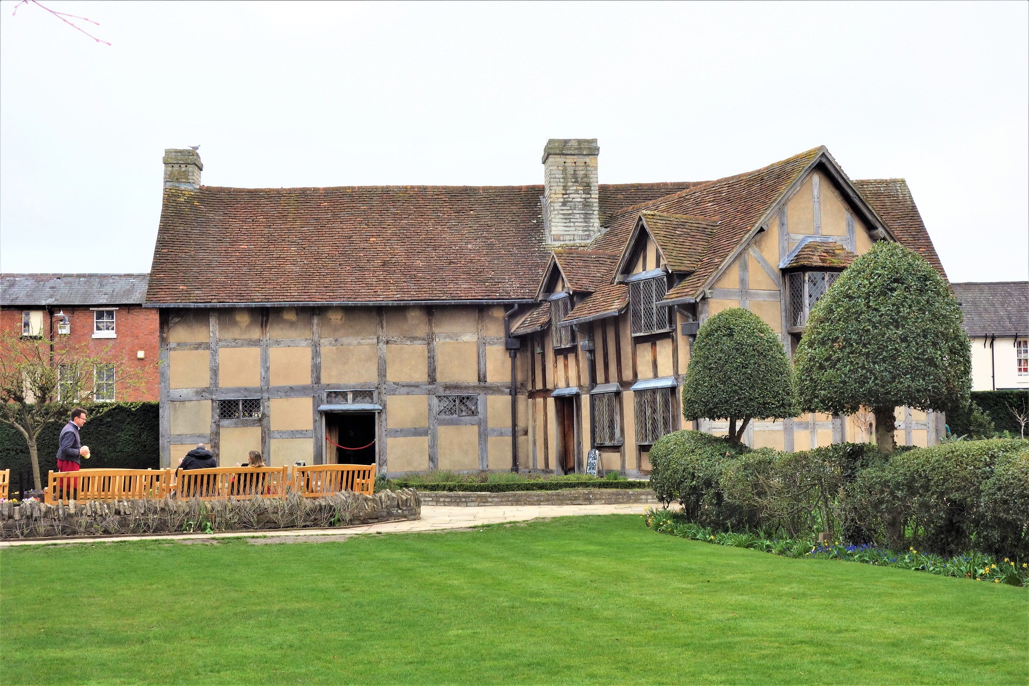 https://mdw-travel-data-us-east-1.s3.amazonaws.com/img/country/United-Kingdom/Shakespeares-Birthplace/img_01.jpg