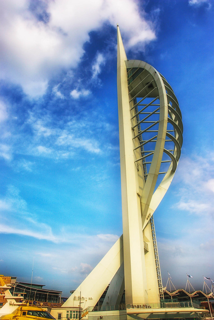 https://mdw-travel-data-us-east-1.s3.amazonaws.com/img/country/United-Kingdom/Spinnaker-Tower/img_03.jpg