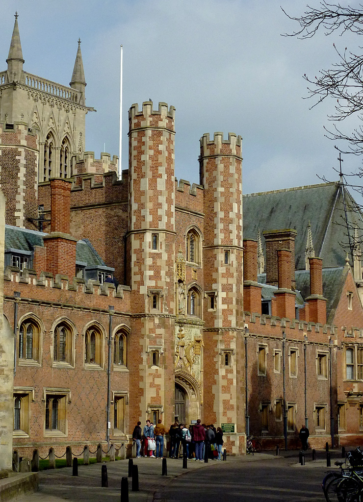 https://mdw-travel-data-us-east-1.s3.amazonaws.com/img/country/United-Kingdom/St-Johns-College/img_01.jpg