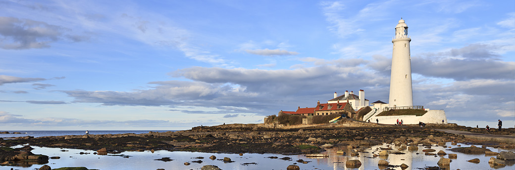 https://mdw-travel-data-us-east-1.s3.amazonaws.com/img/country/United-Kingdom/St-Marys-Lighthouse-and-Visitor-Centre/img_03.jpg