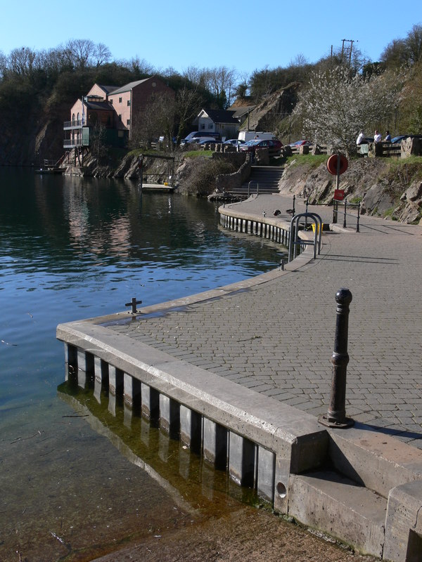 https://mdw-travel-data-us-east-1.s3.amazonaws.com/img/country/United-Kingdom/Stoney-Cove-Dive-Centre/img_01.jpg