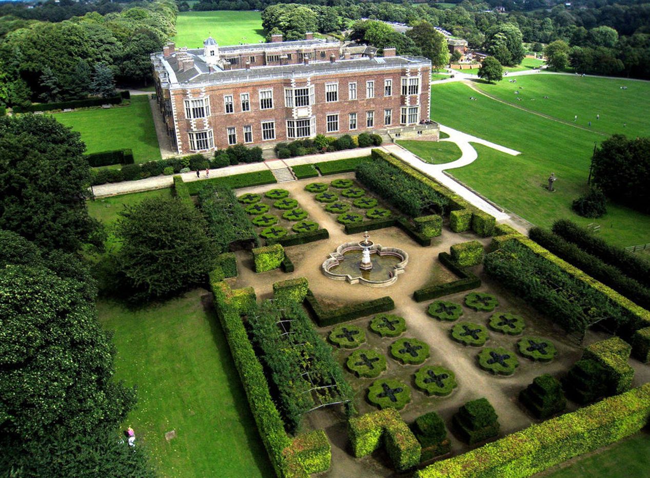 https://mdw-travel-data-us-east-1.s3.amazonaws.com/img/country/United-Kingdom/Temple-Newsam-House/img_00.jpg