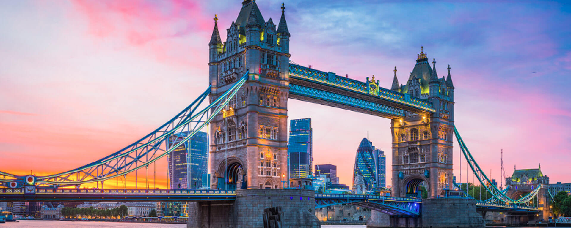 https://mdw-travel-data-us-east-1.s3.amazonaws.com/img/country/United-Kingdom/The-Bluecoat/img_01.jpg