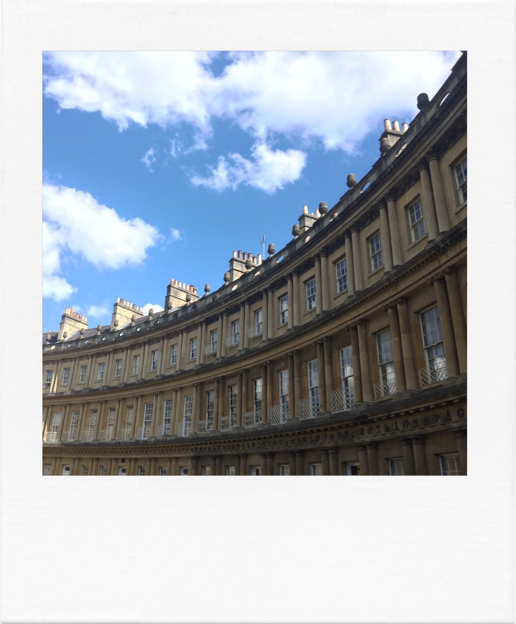 https://mdw-travel-data-us-east-1.s3.amazonaws.com/img/country/United-Kingdom/The-Circus/img_00.jpg